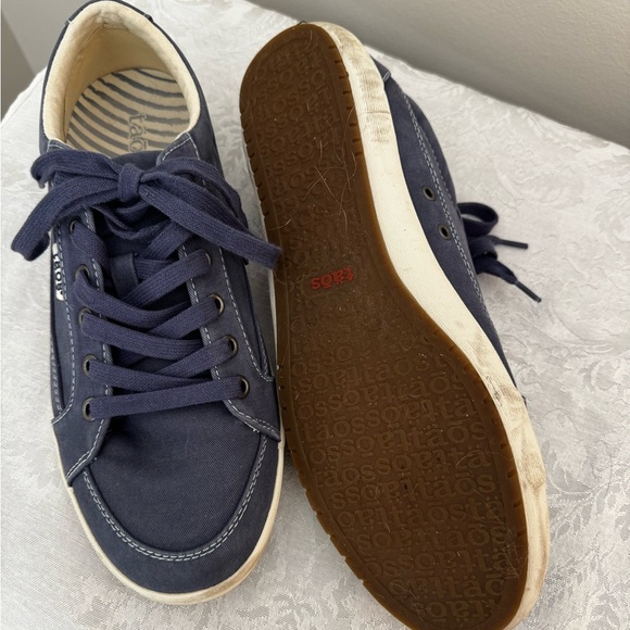 Taos Footwear Navy Sneakers - Picture 2 of 2